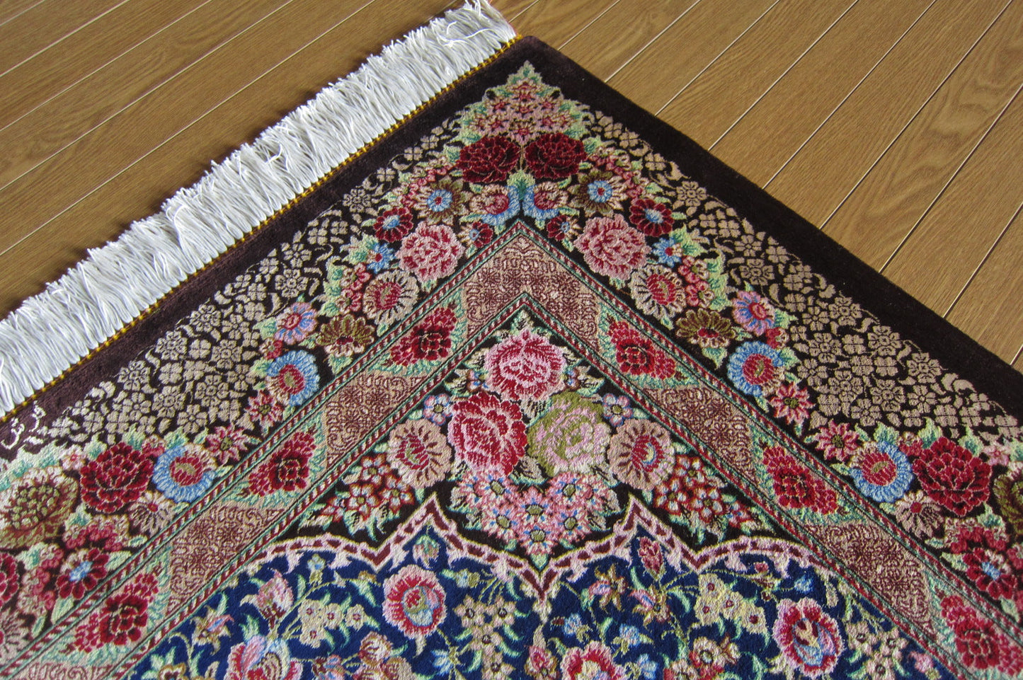 クム産 TOFIGH シルクカーペット (150×97cm)