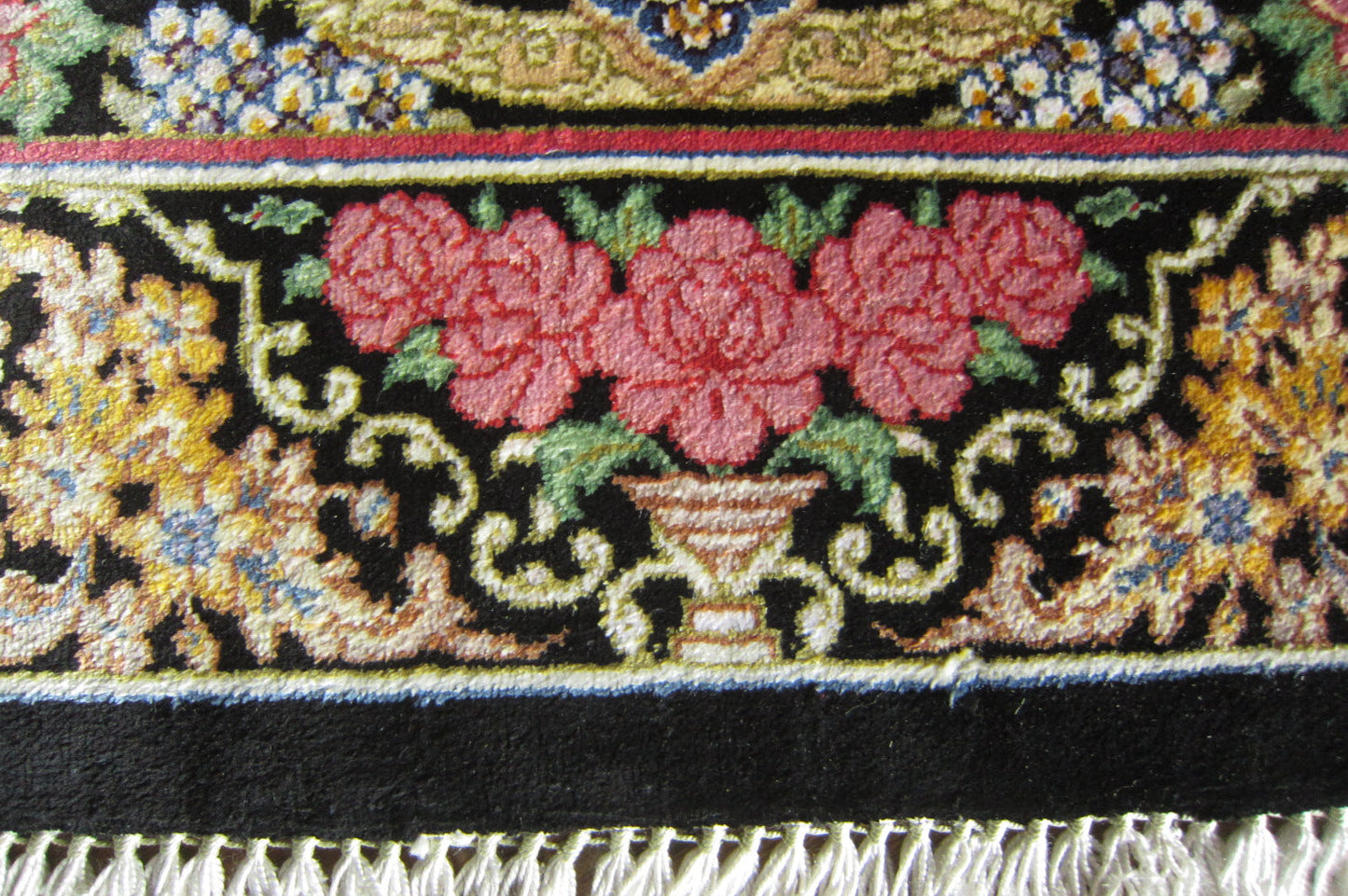 クム産シルクカーペット (90×60cm) SADEGHZADE工房
