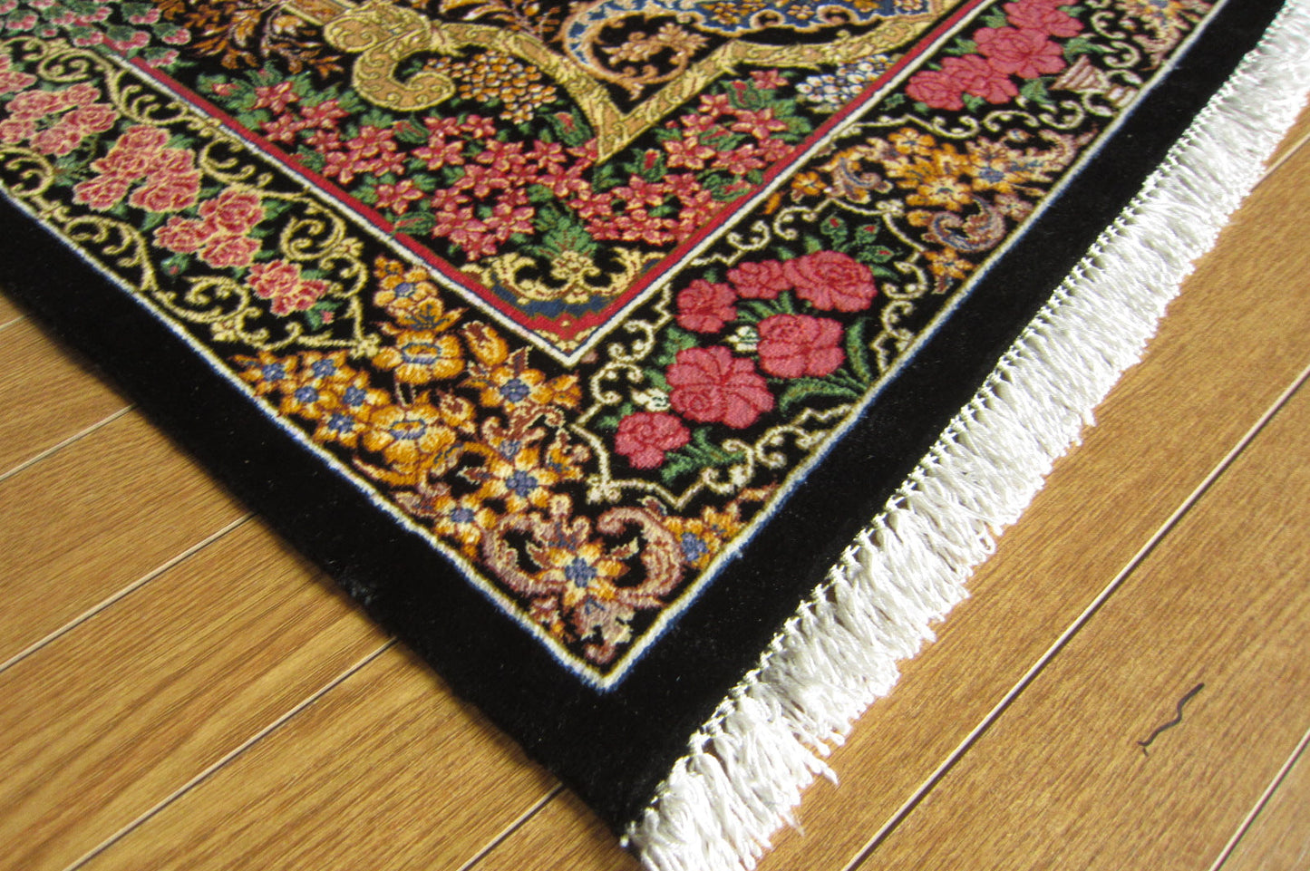 クム産シルクカーペット (90×60cm) SADEGHZADE工房