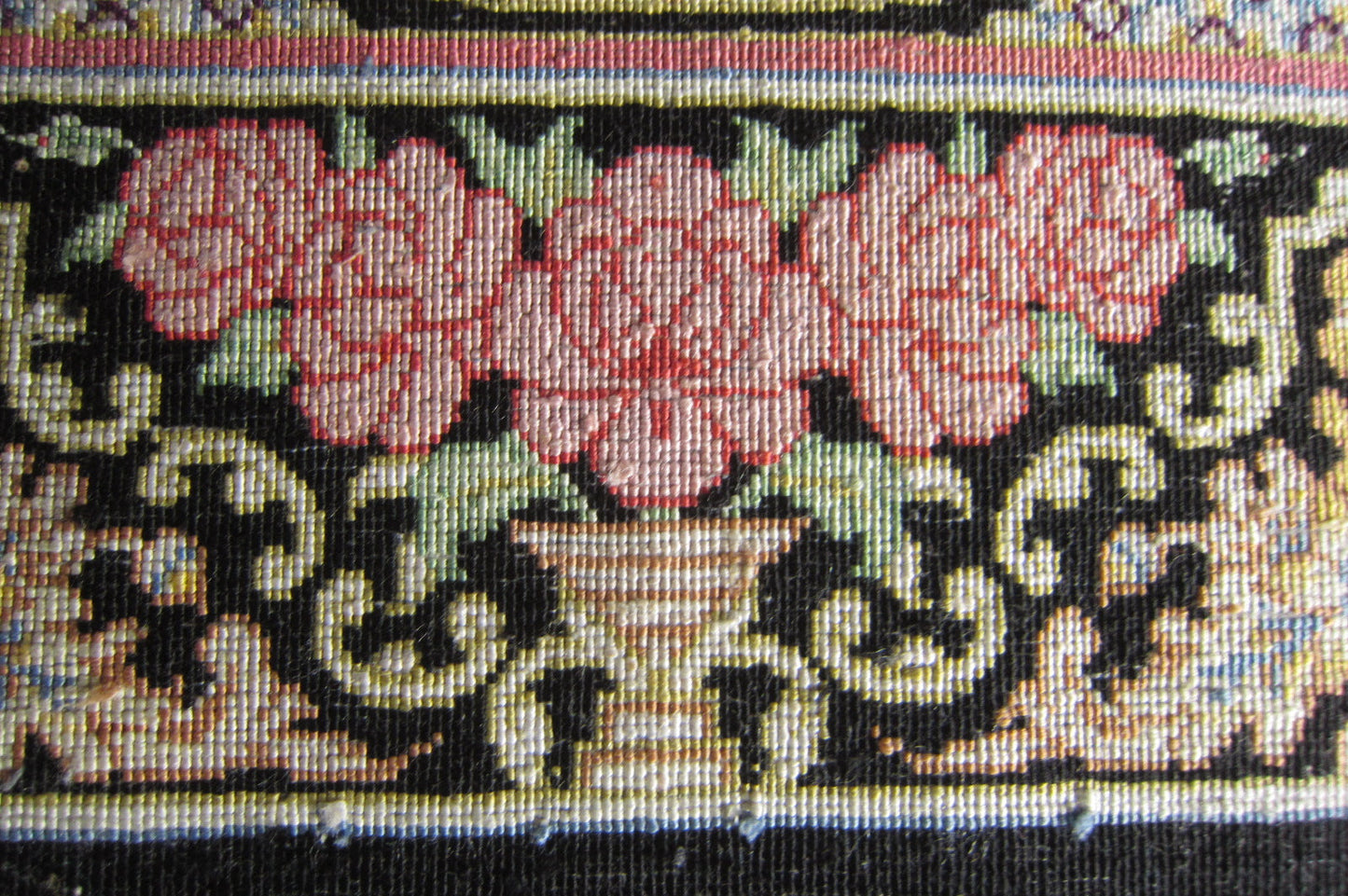 クム産シルクカーペット (90×60cm) SADEGHZADE工房