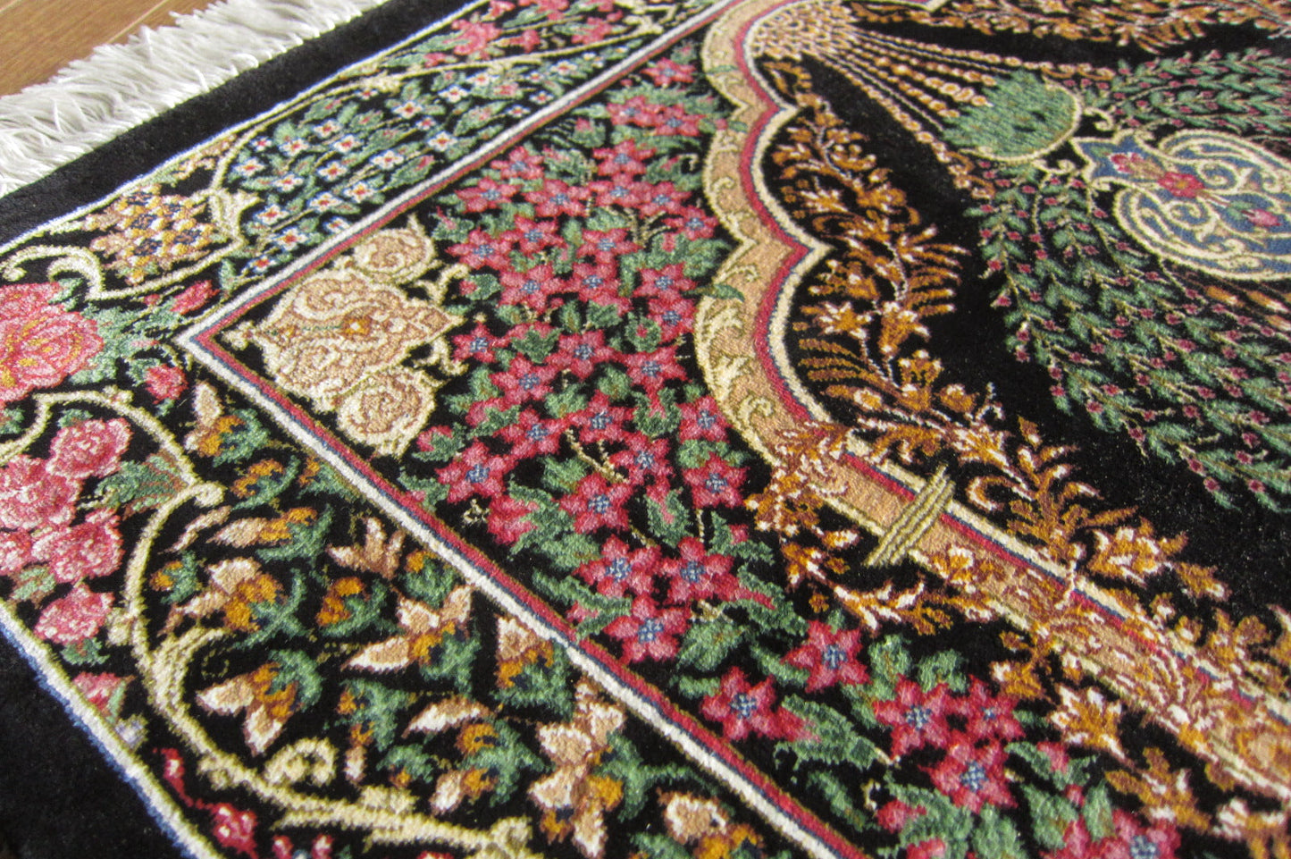 クム産シルクカーペット (90×60cm) SADEGHZADE工房