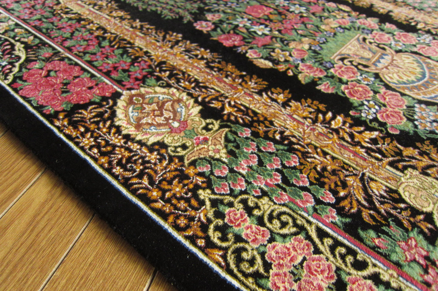 クム産シルクカーペット (90×60cm) SADEGHZADE工房