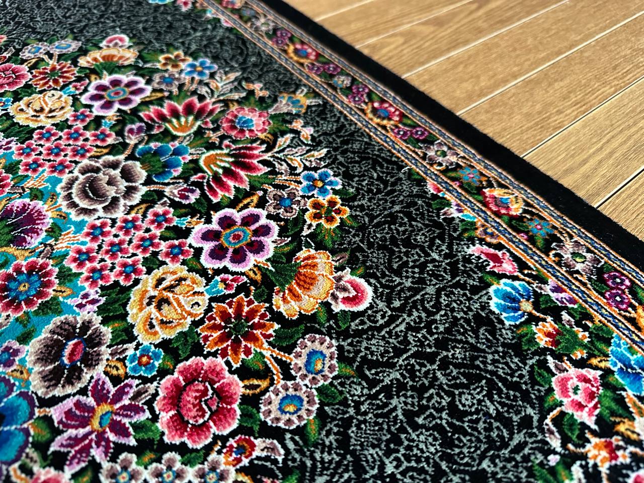 クム産シルクカーペット (90×60cm) KEYVAN工房