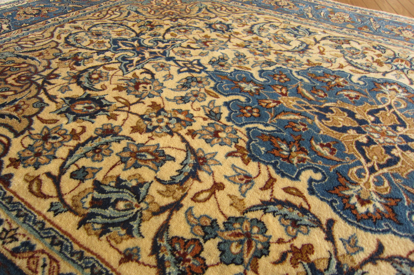 カーシャン産カーペット (230×147cm)