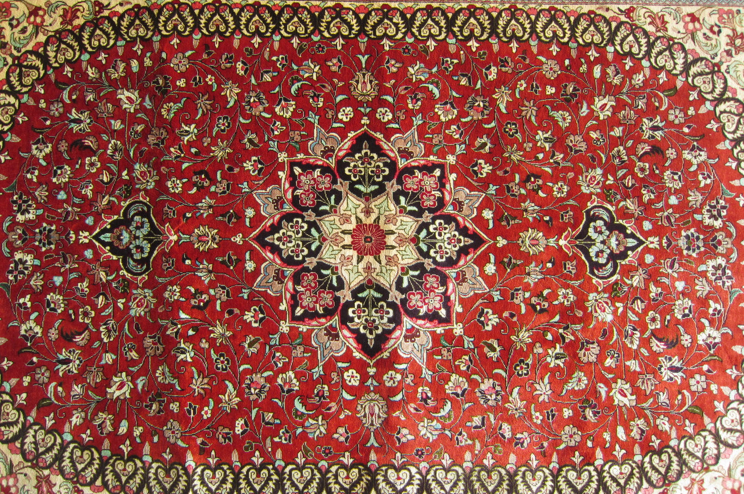 クム産シルクカーペット (194×135cm)