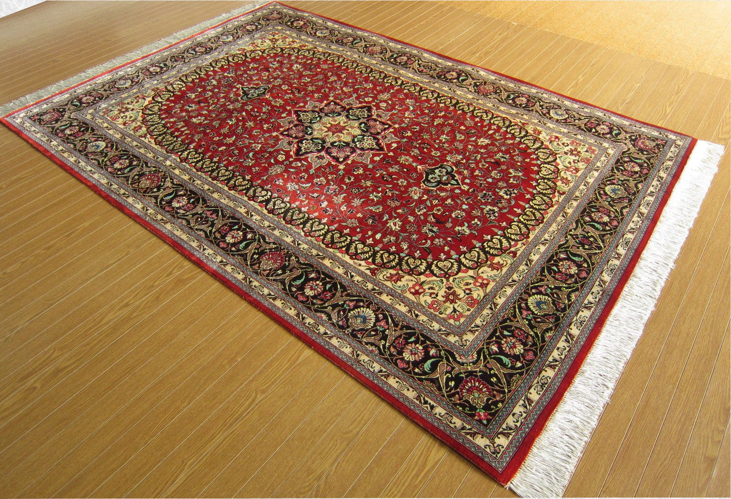 クム産シルクカーペット (194×135cm)