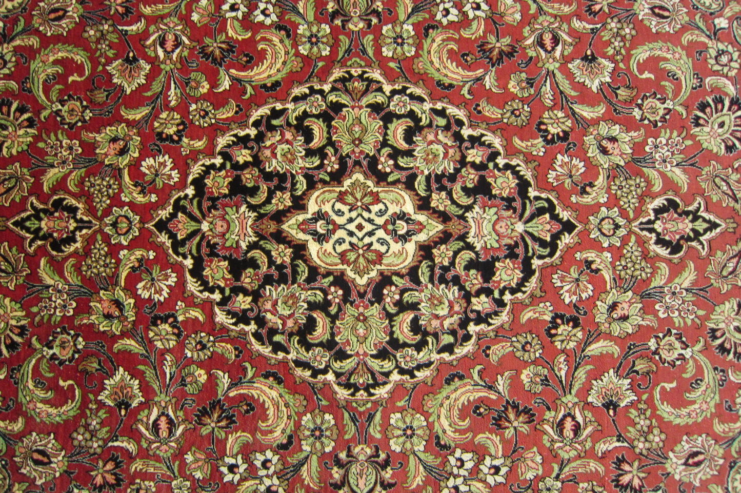 クム産シルクカーペット (213×139cm)