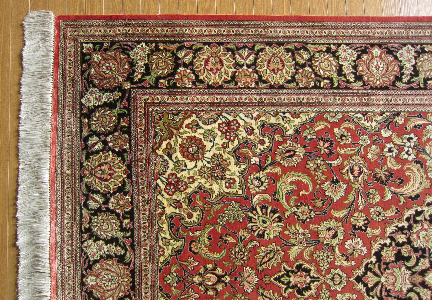クム産シルクカーペット (213×139cm)