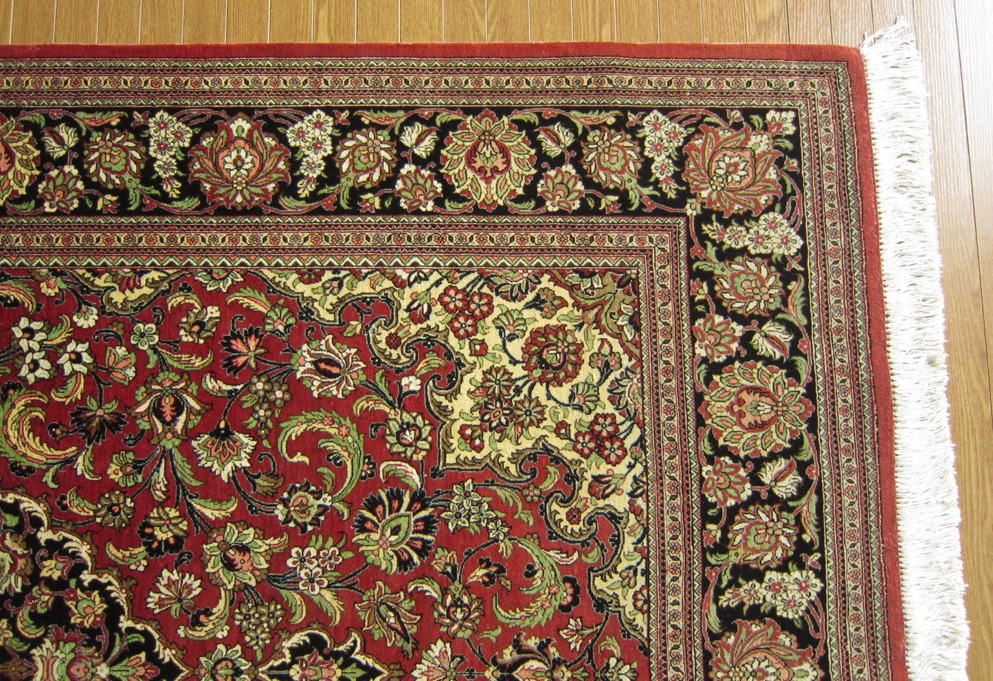 クム産シルクカーペット (213×139cm)