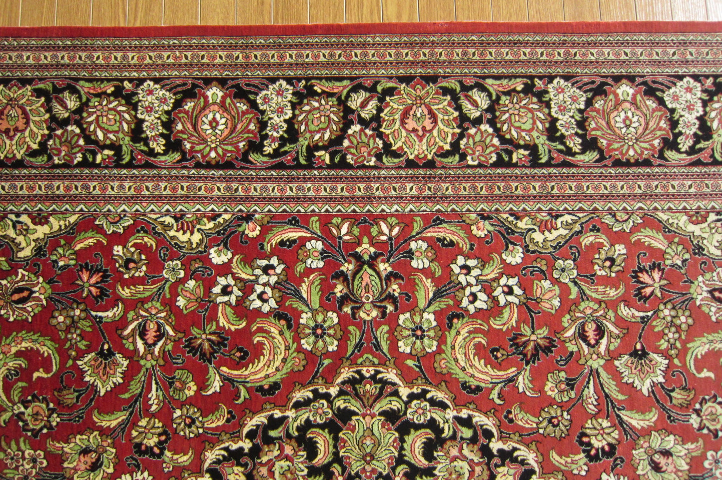 クム産シルクカーペット (213×139cm)