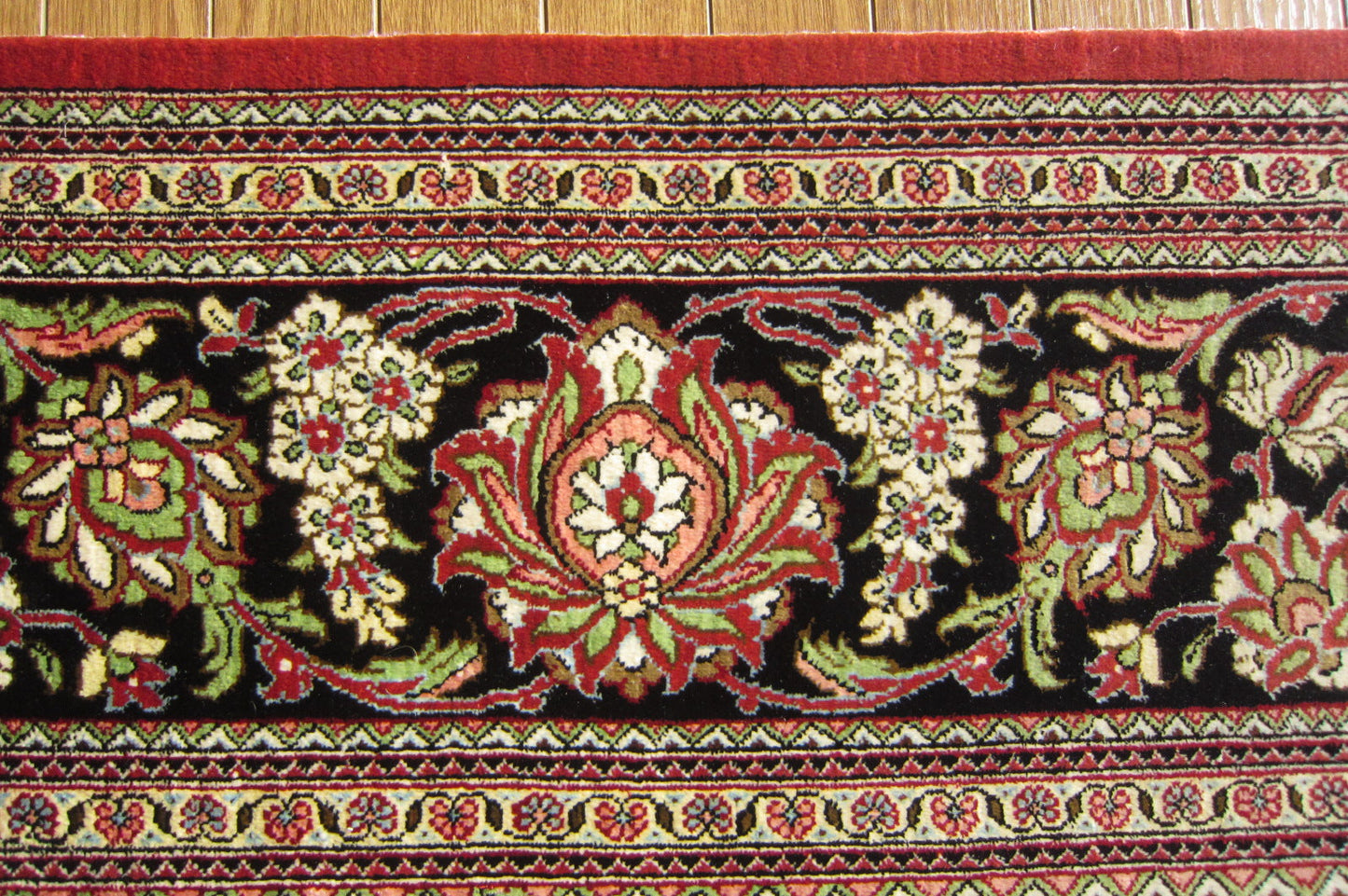 クム産シルクカーペット (213×139cm)