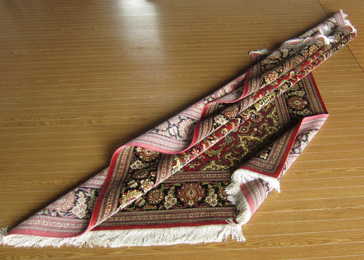 クム産シルクカーペット (213×139cm)