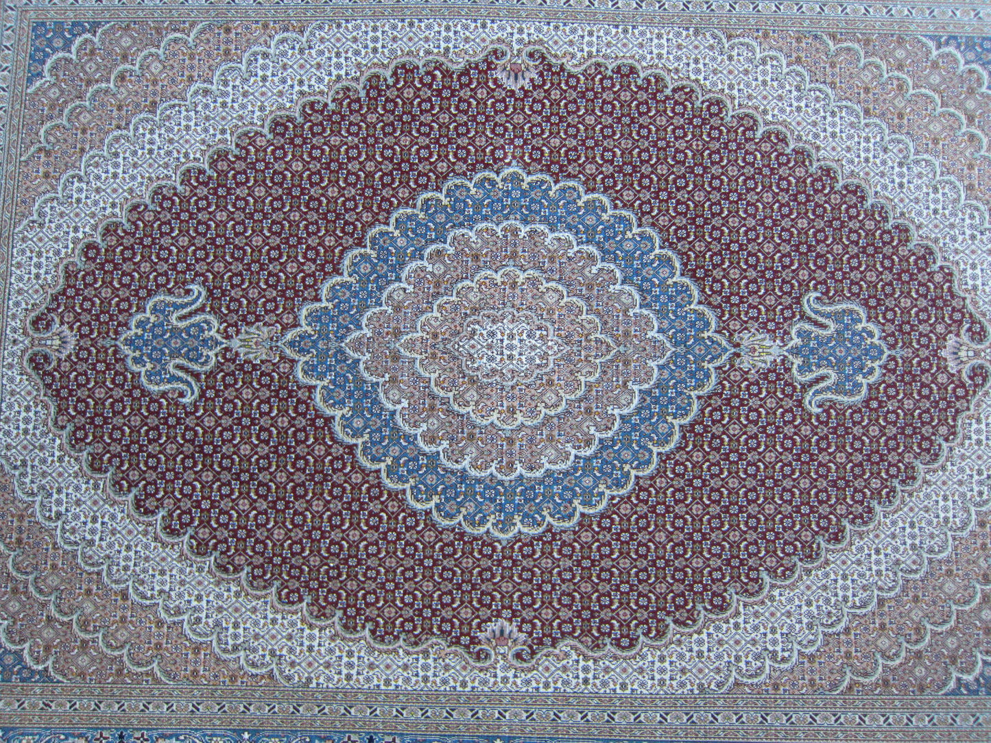 タブリーズ産カーペット (210×150cm)