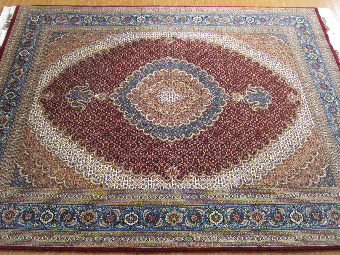 タブリーズ産カーペット (210×150cm)