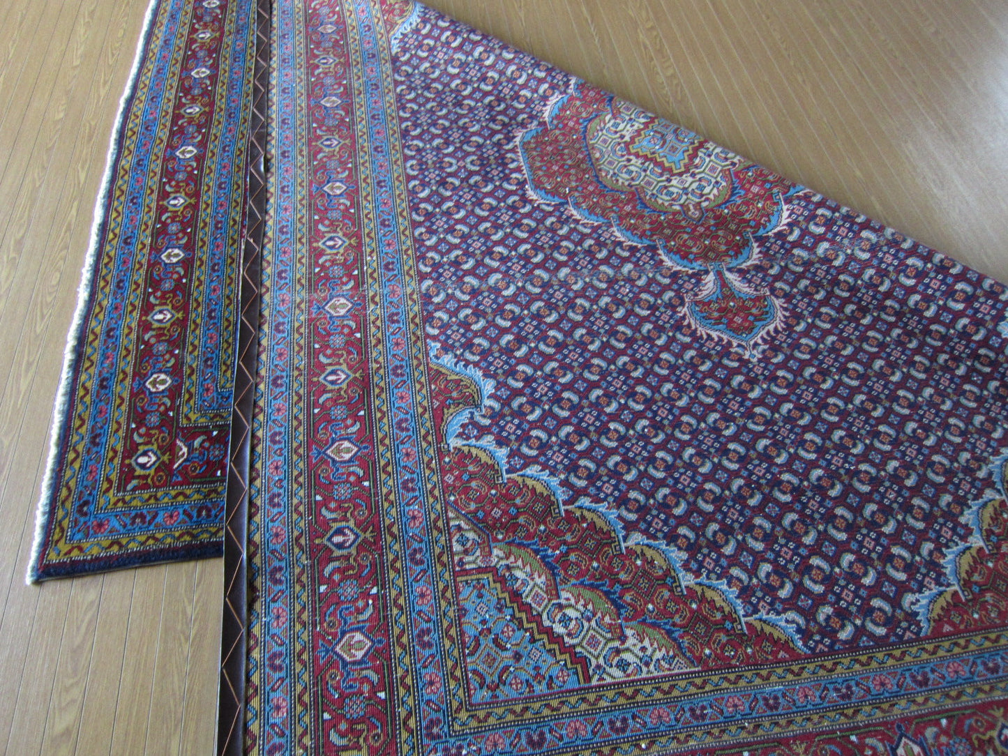 イラン直輸入★アルデビル産ペルシャ絨毯・カーペット