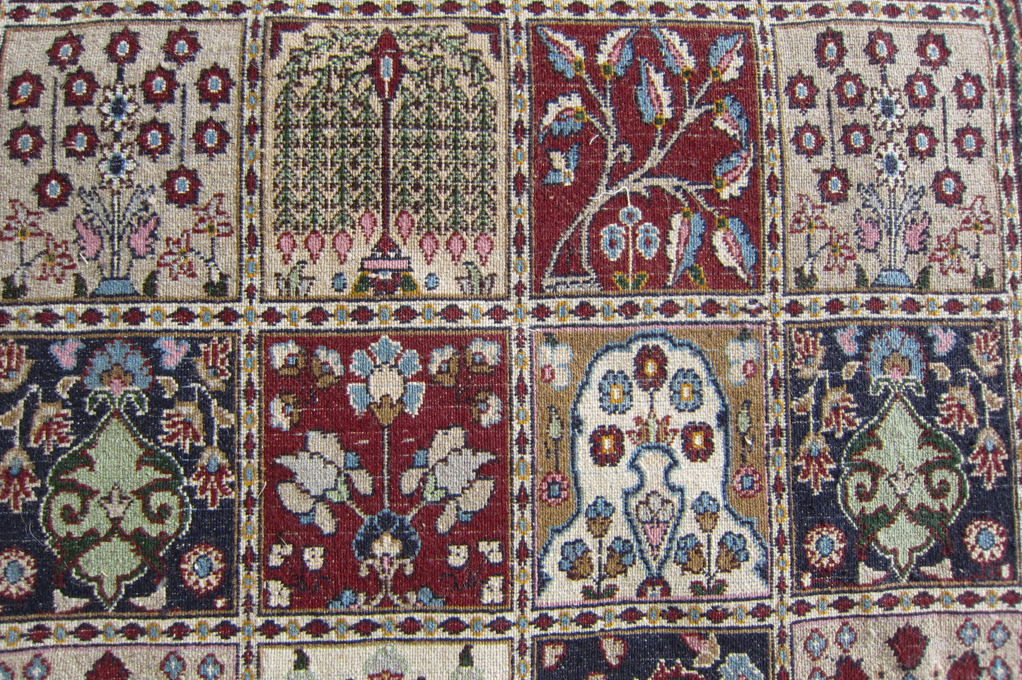 イラン直輸入★ムード産ペルシャ絨毯・カーペット