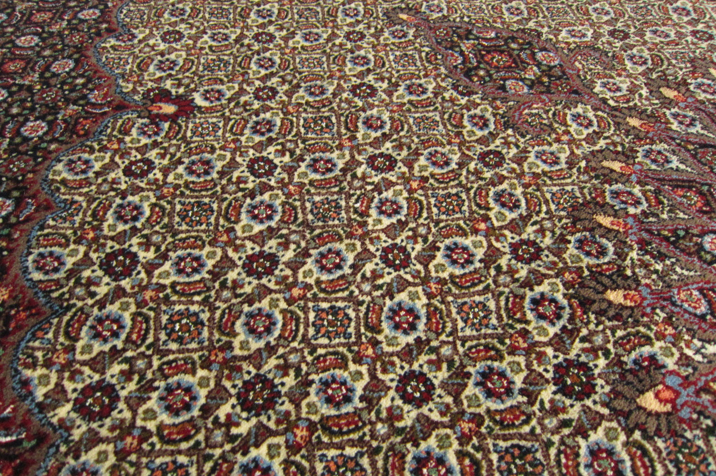 イラン直輸入★ムード産ペルシャ絨毯・カーペット