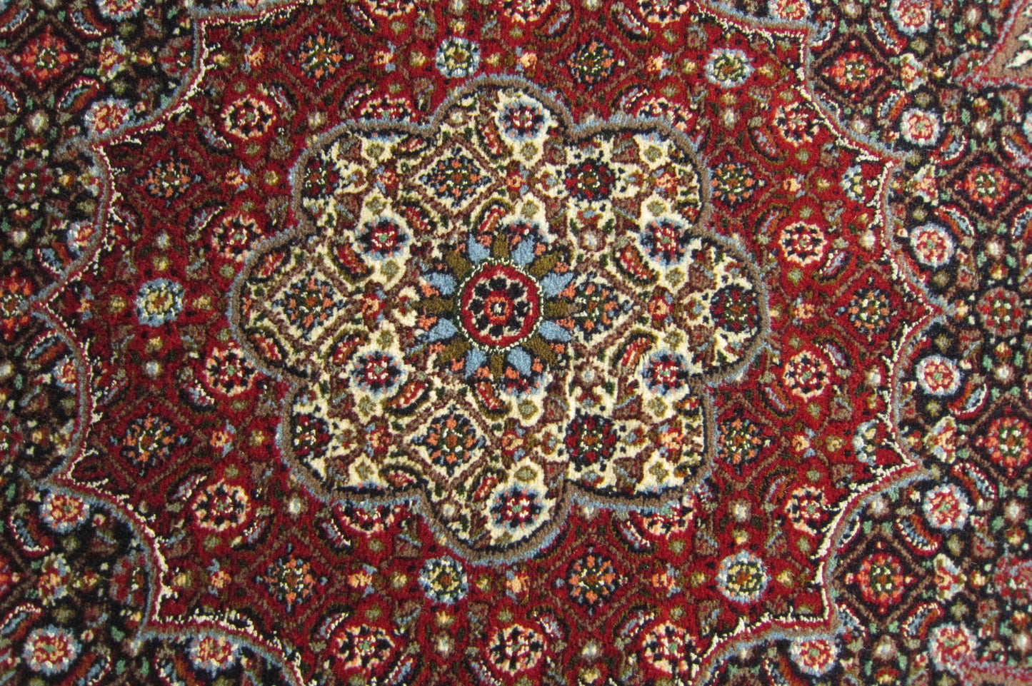 イラン直輸入★ムード産ペルシャ絨毯・カーペット