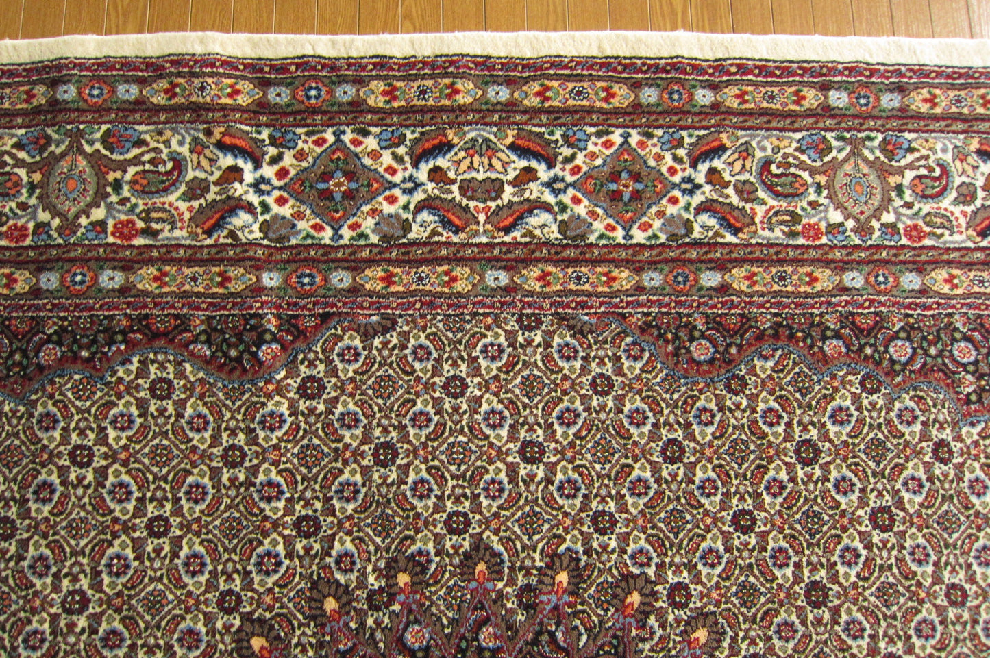 イラン直輸入★ムード産ペルシャ絨毯・カーペット