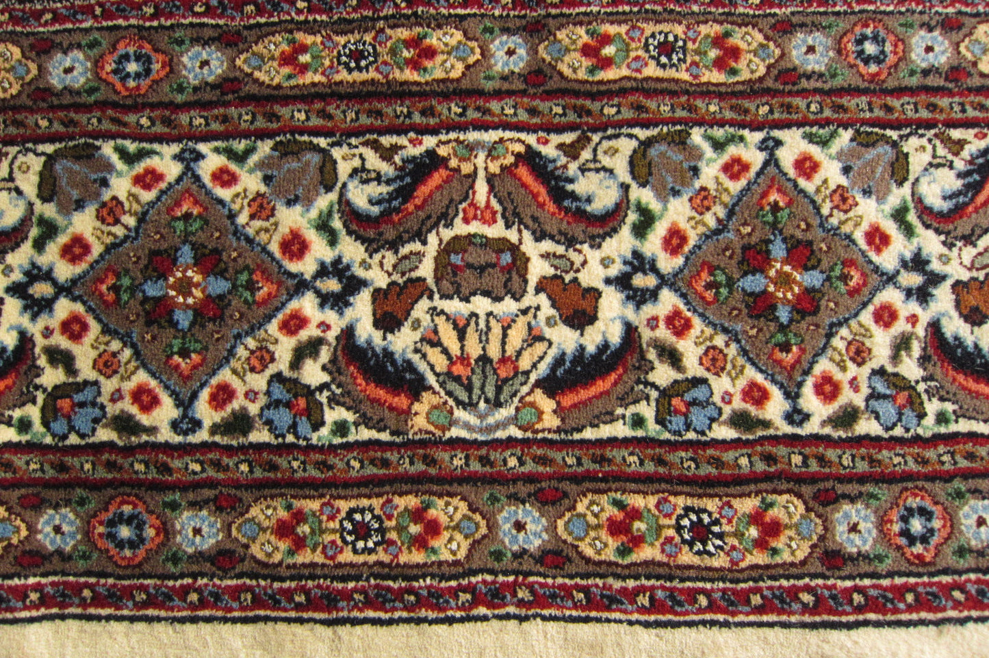 イラン直輸入★ムード産ペルシャ絨毯・カーペット