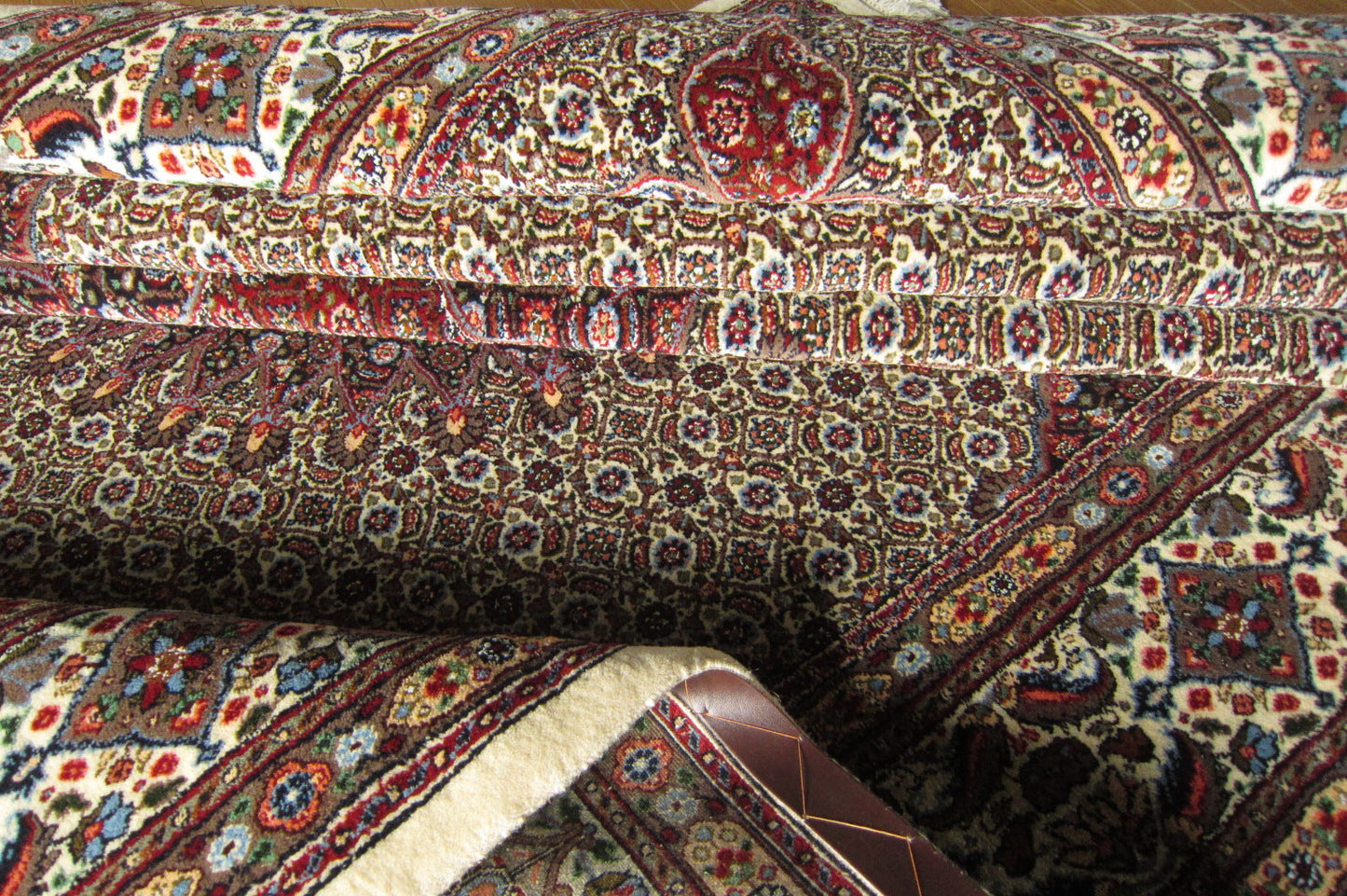 イラン直輸入★ムード産ペルシャ絨毯・カーペット