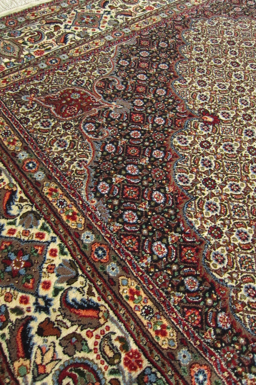 イラン直輸入★ムード産ペルシャ絨毯・カーペット