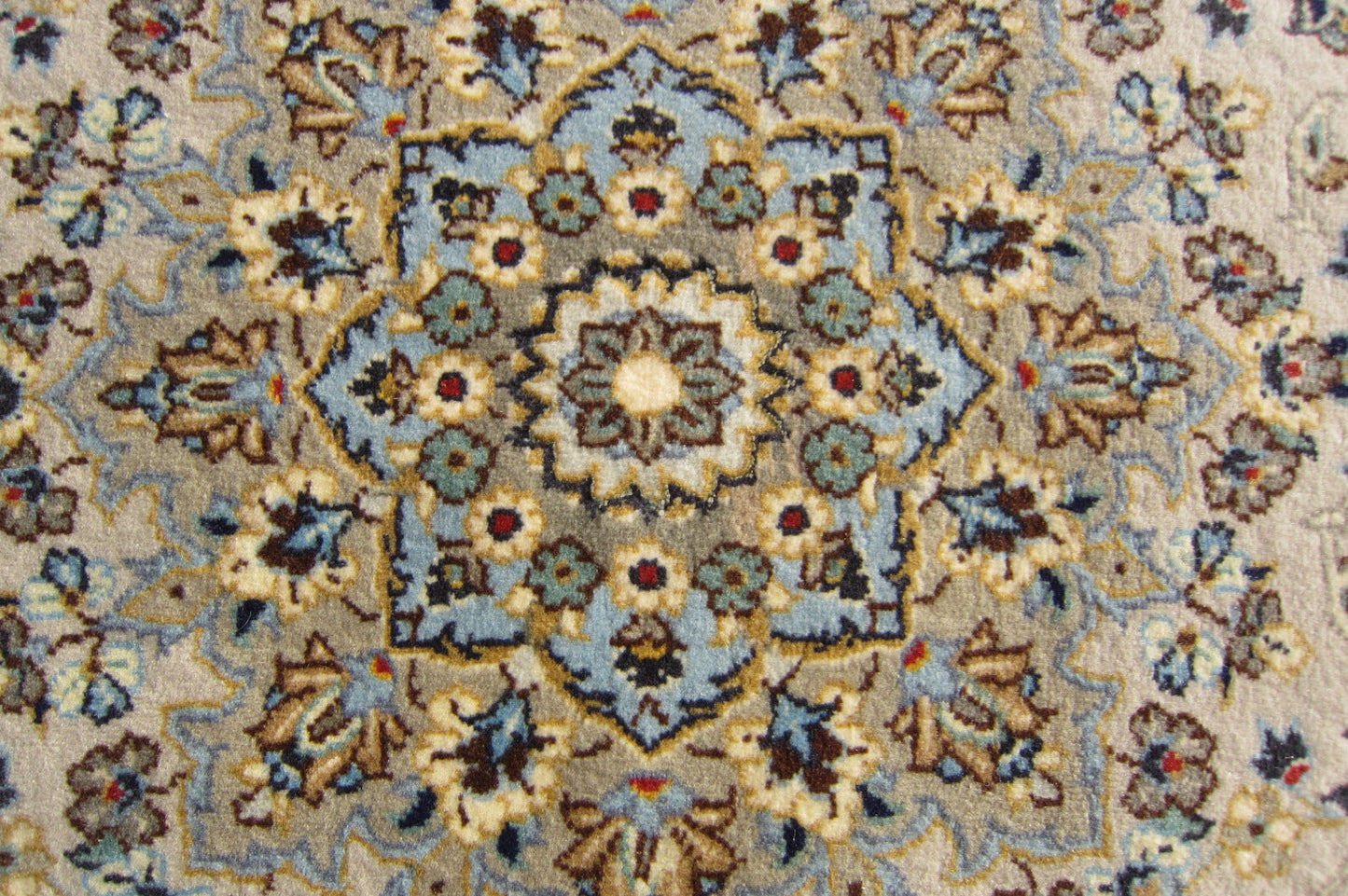 カーシャン産カーペット (164×115cm)