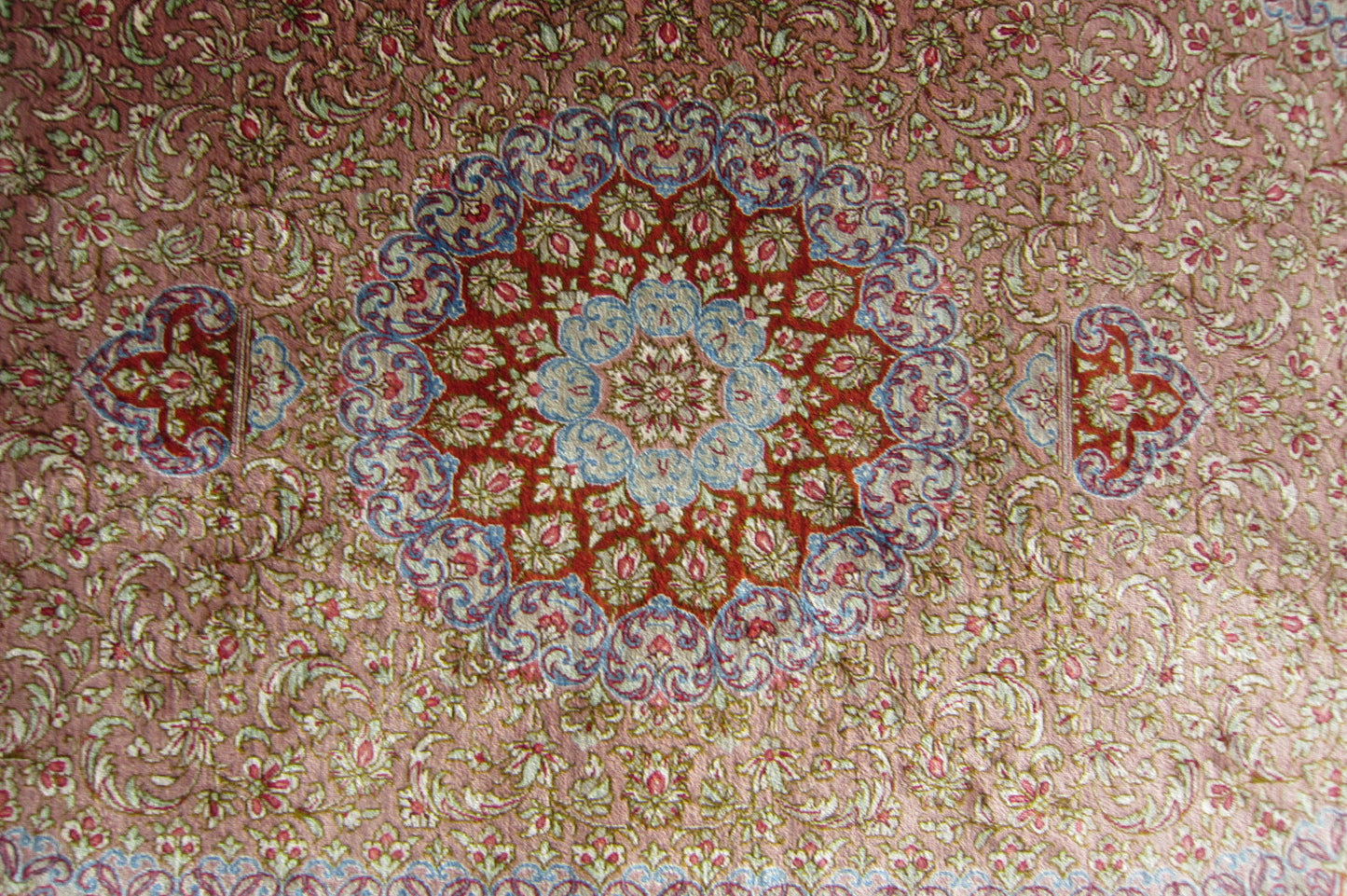 クム産シルクカーペット (152×100cm)