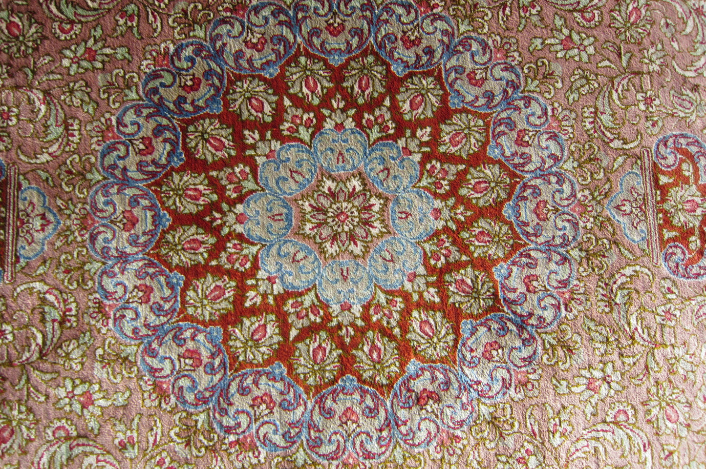 クム産シルクカーペット (152×100cm)