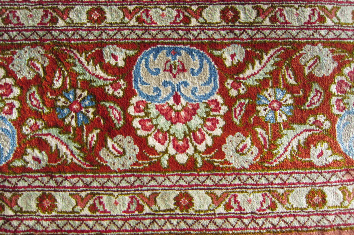 クム産シルクカーペット (152×100cm)