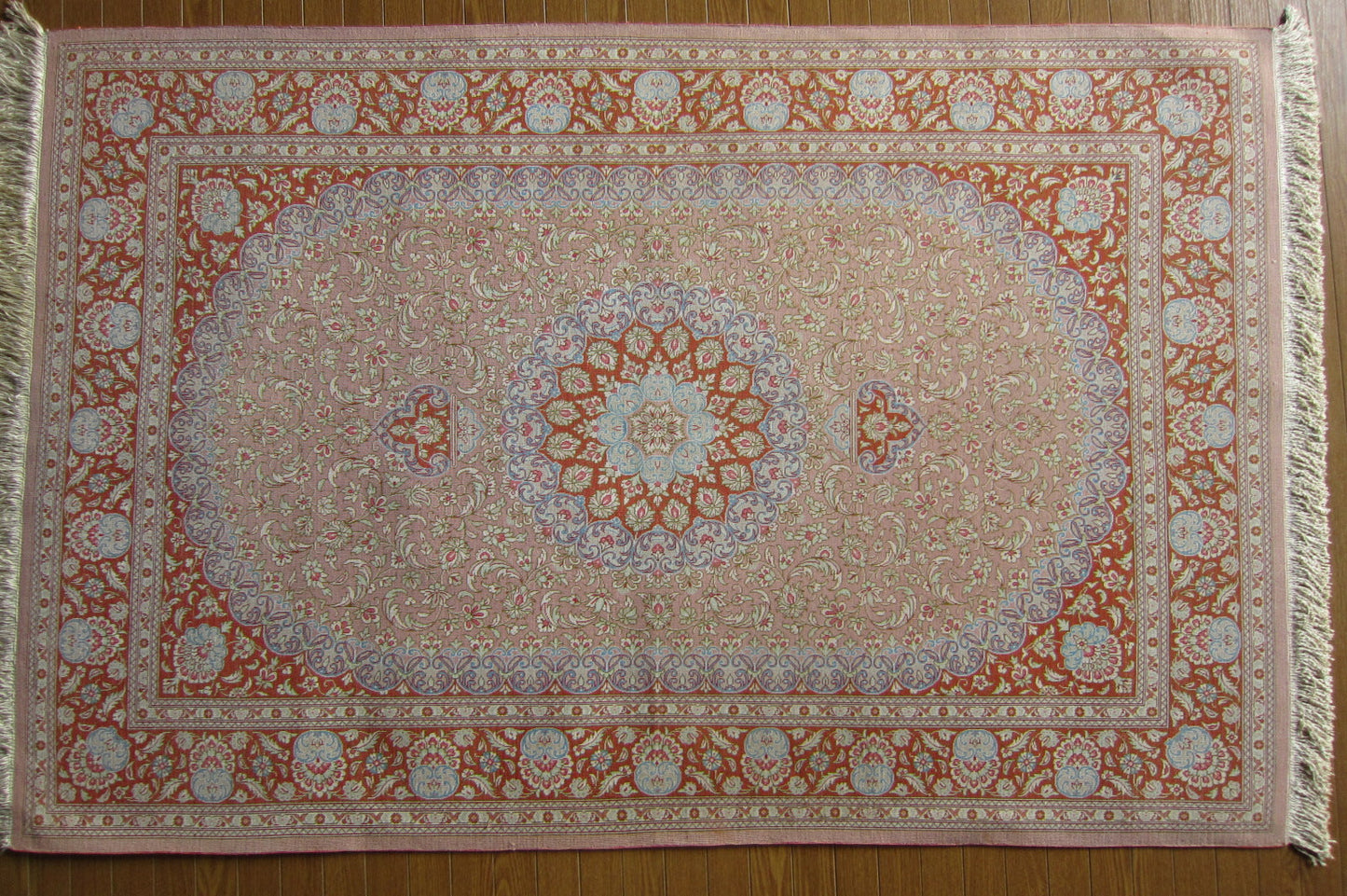 クム産シルクカーペット (152×100cm)