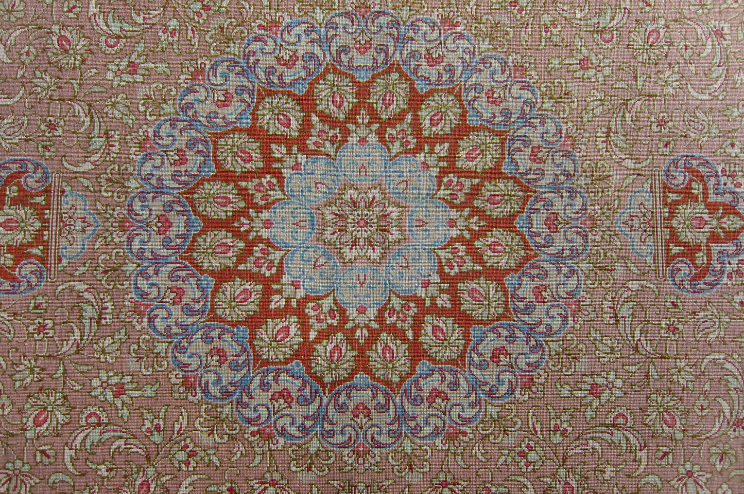 クム産シルクカーペット (152×100cm)