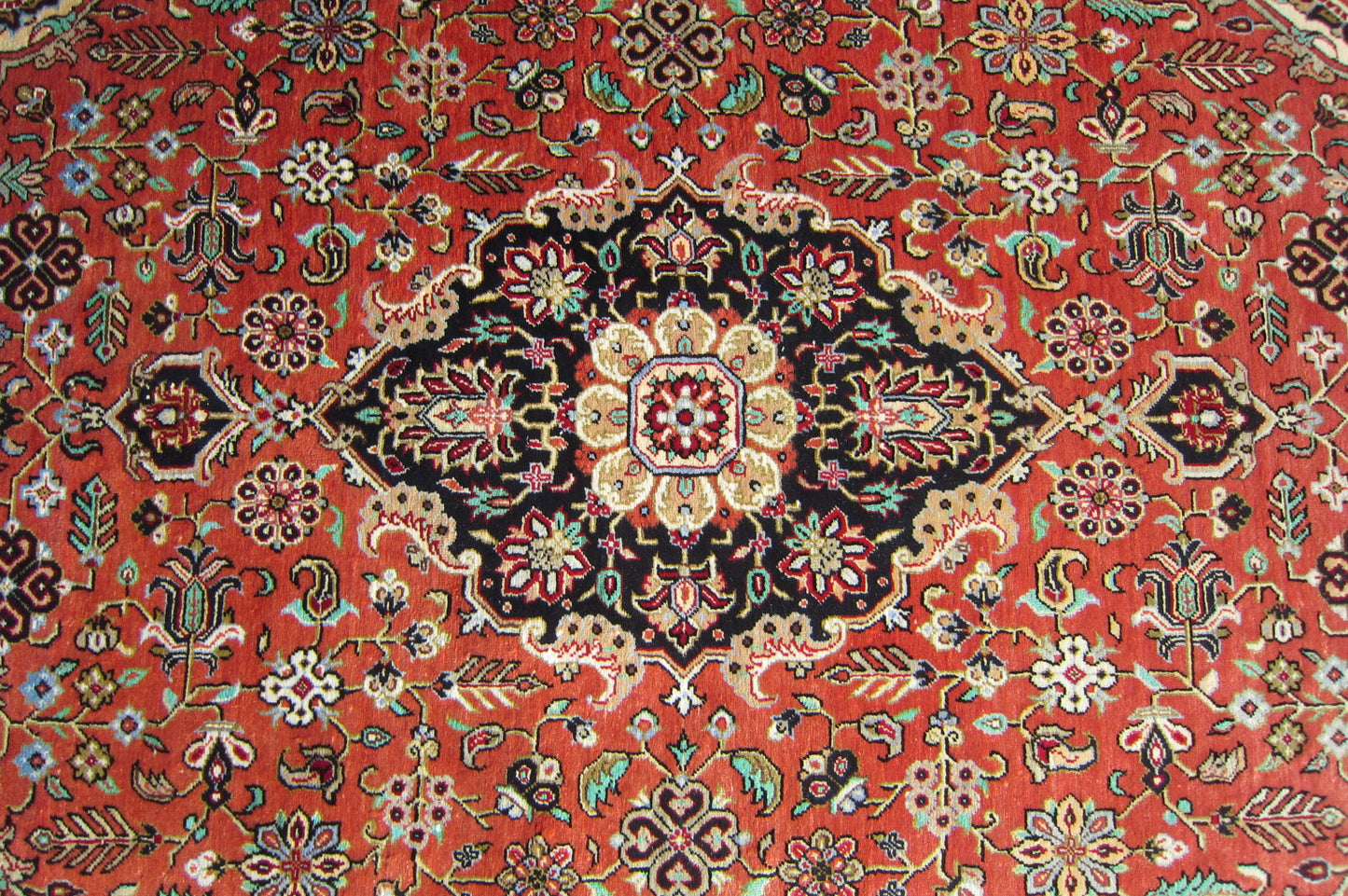 クム産シルクカーペット (125×78cm)
