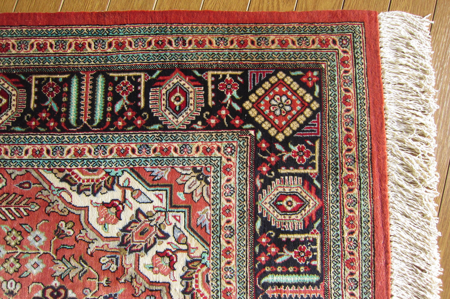 クム産シルクカーペット (125×78cm)