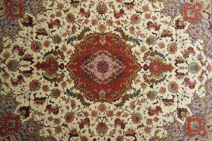 タブリーズ産カーペット (202×152cm)