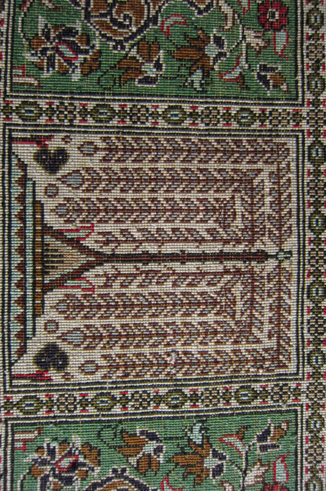 クム産シルクカーペット (115×78cm)