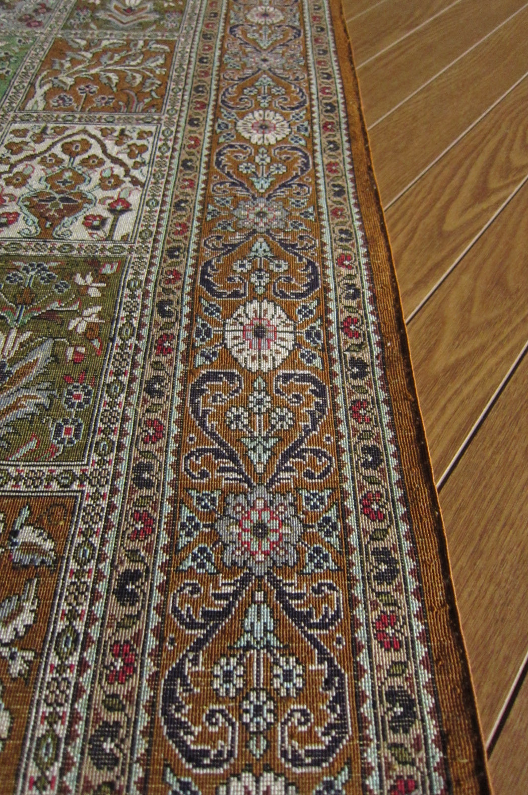 クム産シルクカーペット (115×78cm)