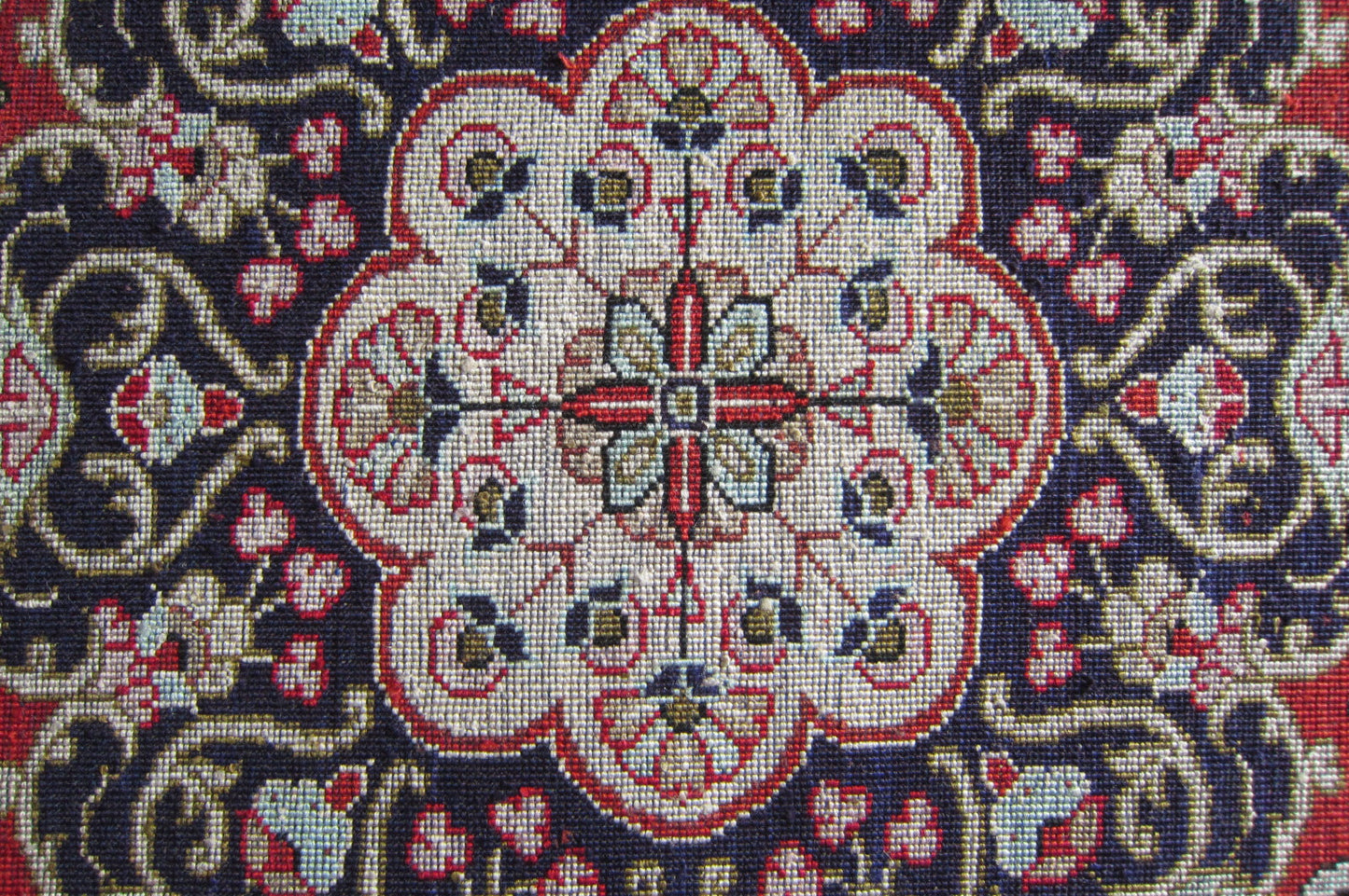 クム産シルクカーペット (116×80cm)
