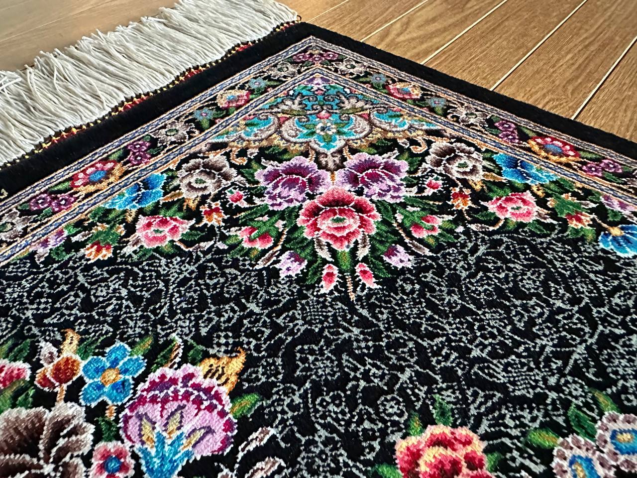 クム産シルクカーペット (90×60cm) KEYVAN工房
