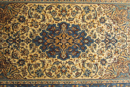 カーシャン産カーペット (230×147cm)