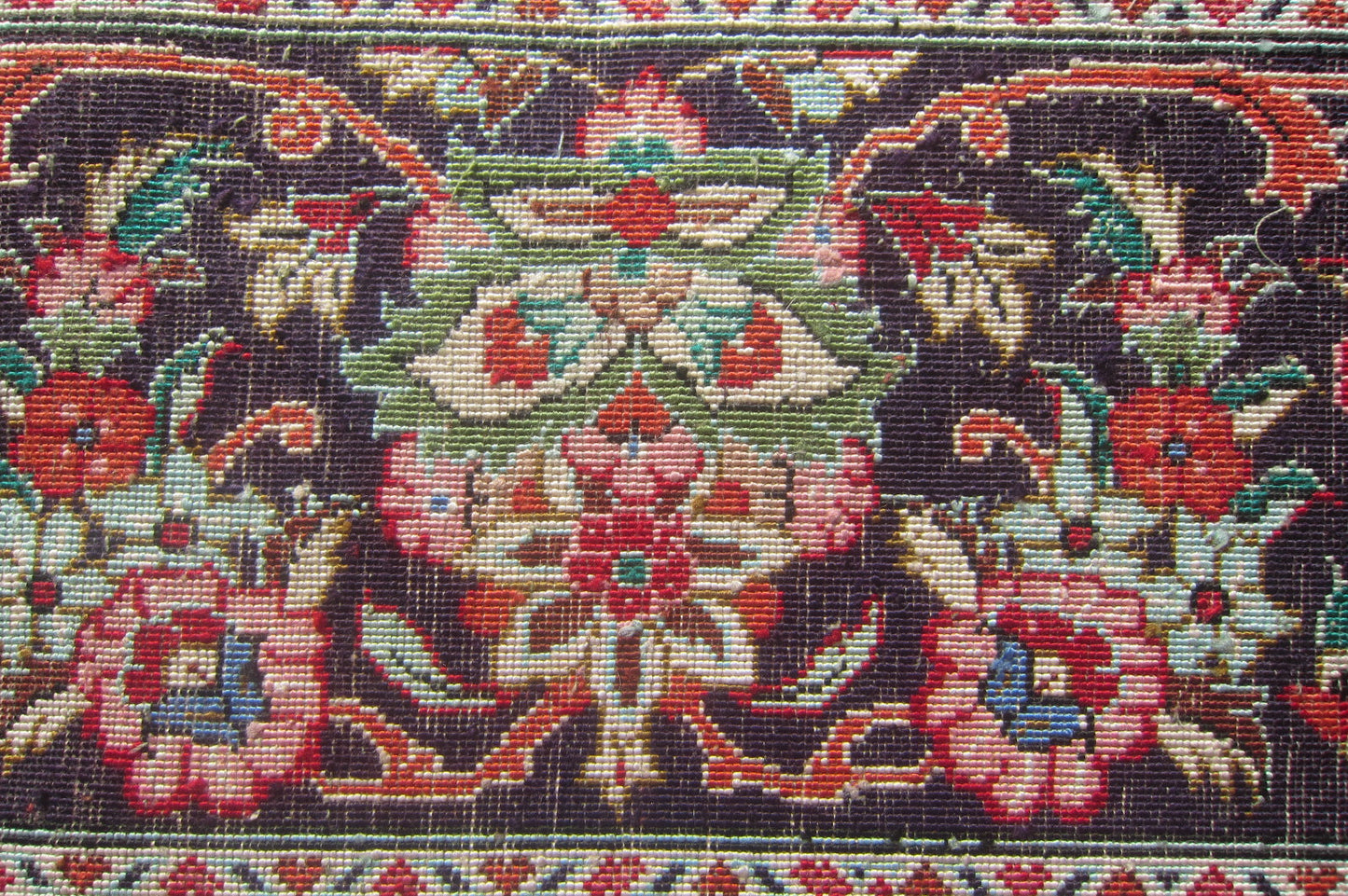 クム産シルクカーペット (200×138cm)
