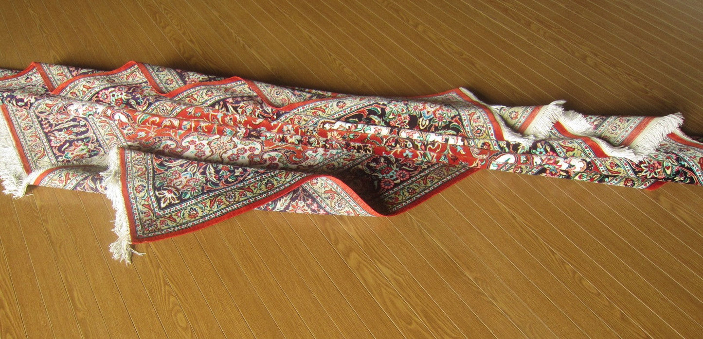 クム産シルクカーペット (200×138cm)