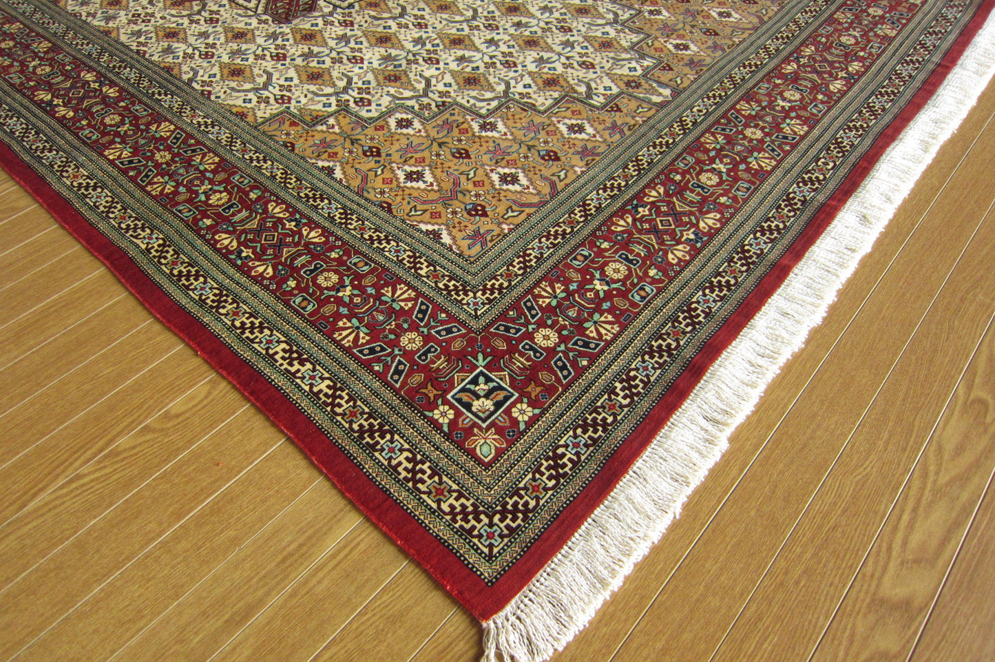 クム産 AHMADI シルクカーペット (196×126cm)