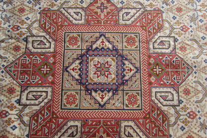クム産 AHMADI シルクカーペット (196×126cm)