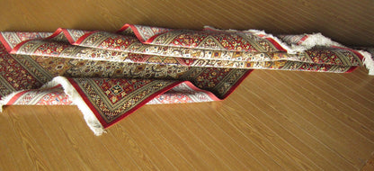 クム産 AHMADI シルクカーペット (196×126cm)