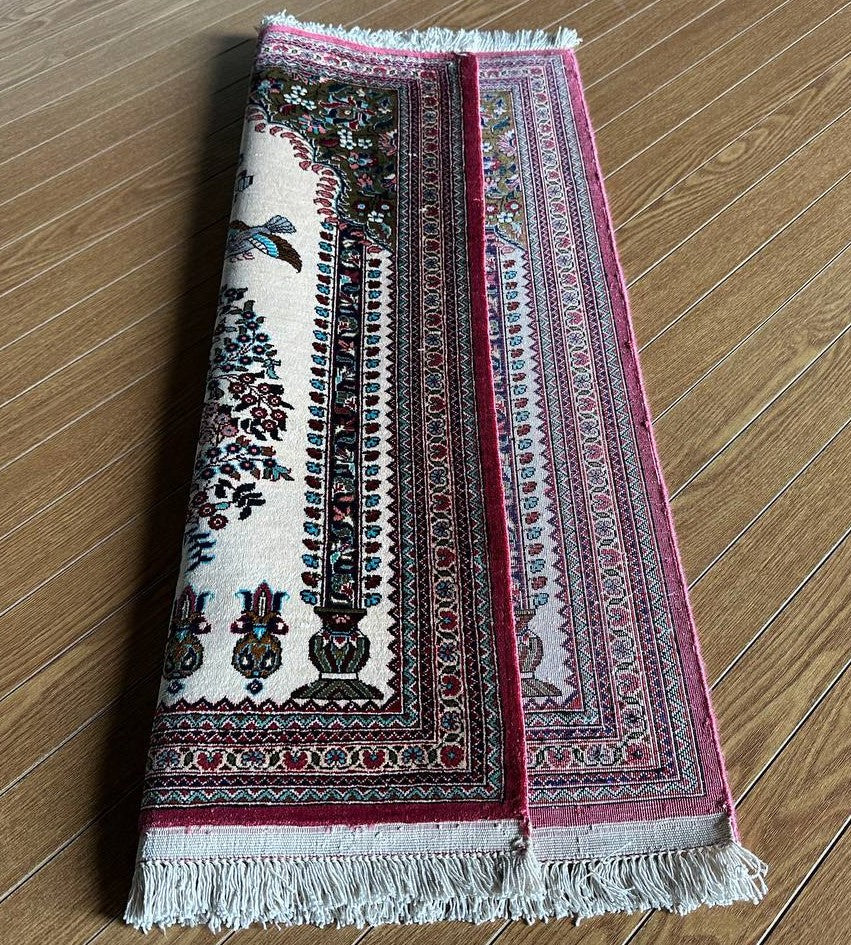 クム産シルクカーペット (75×55cm)