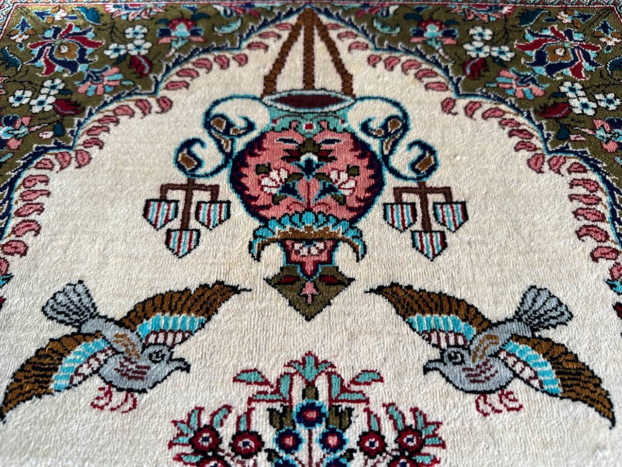 クム産シルクカーペット (75×55cm)