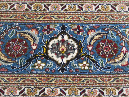 タブリーズ産カーペット (210×150cm)