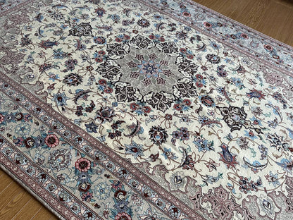 イスファハン産カーペット (246×158cm)