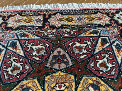タブリーズ産カーペット (90×60cm)